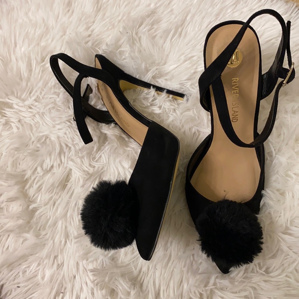 Stunning River Island/ fluffy suede high hills pump